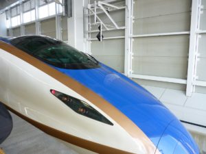 北陸新幹線の美しい車体